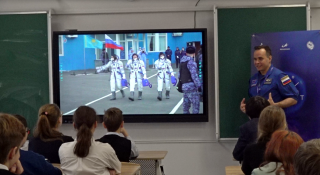 Первые России космические классы открыты в школе № 18 Василеостровского района