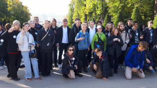 23 сентября 2022 года учащиеся 8 и 10 классов принимали участие в программе «Юных путешественников» в Петергофе.